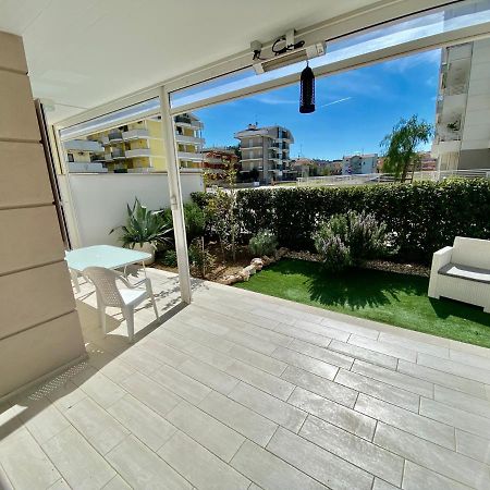 Appartamento Al Mare Con Giardino, Spiaggia E Piscina Alba Adriatica Esterno foto